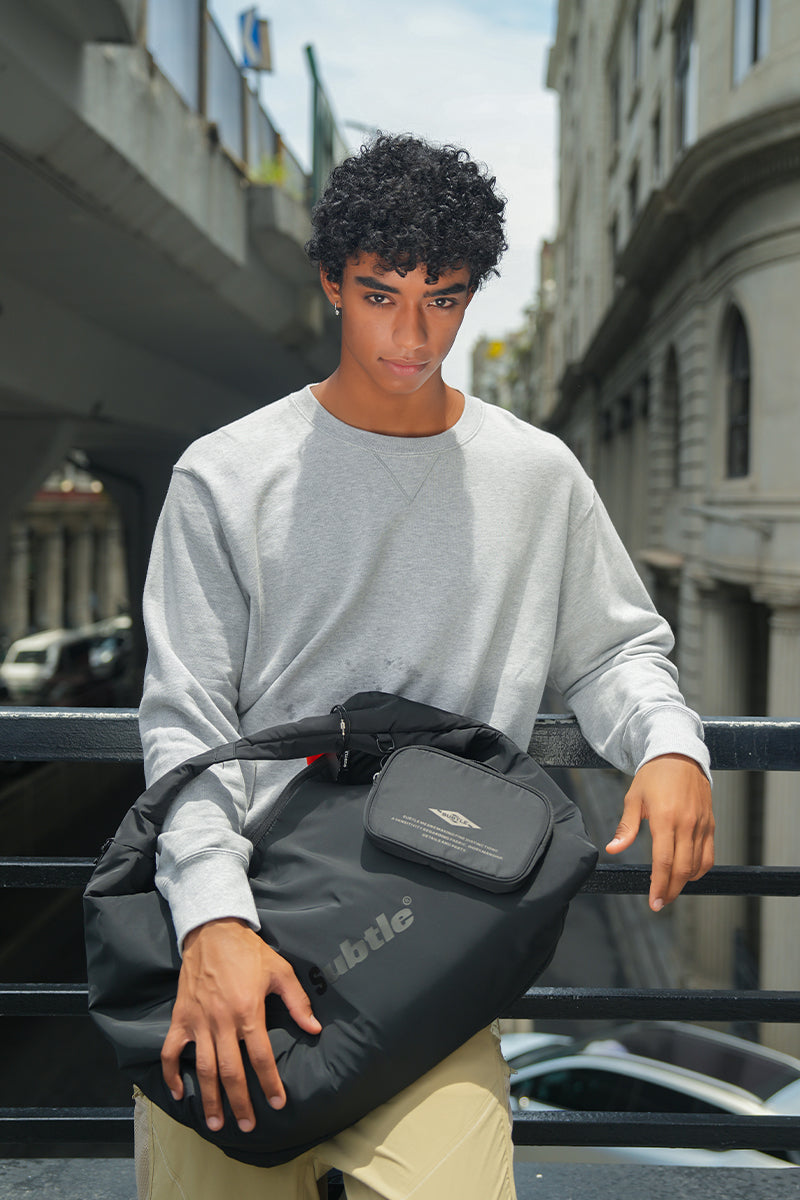 Subtle LOOP Messenger Bag