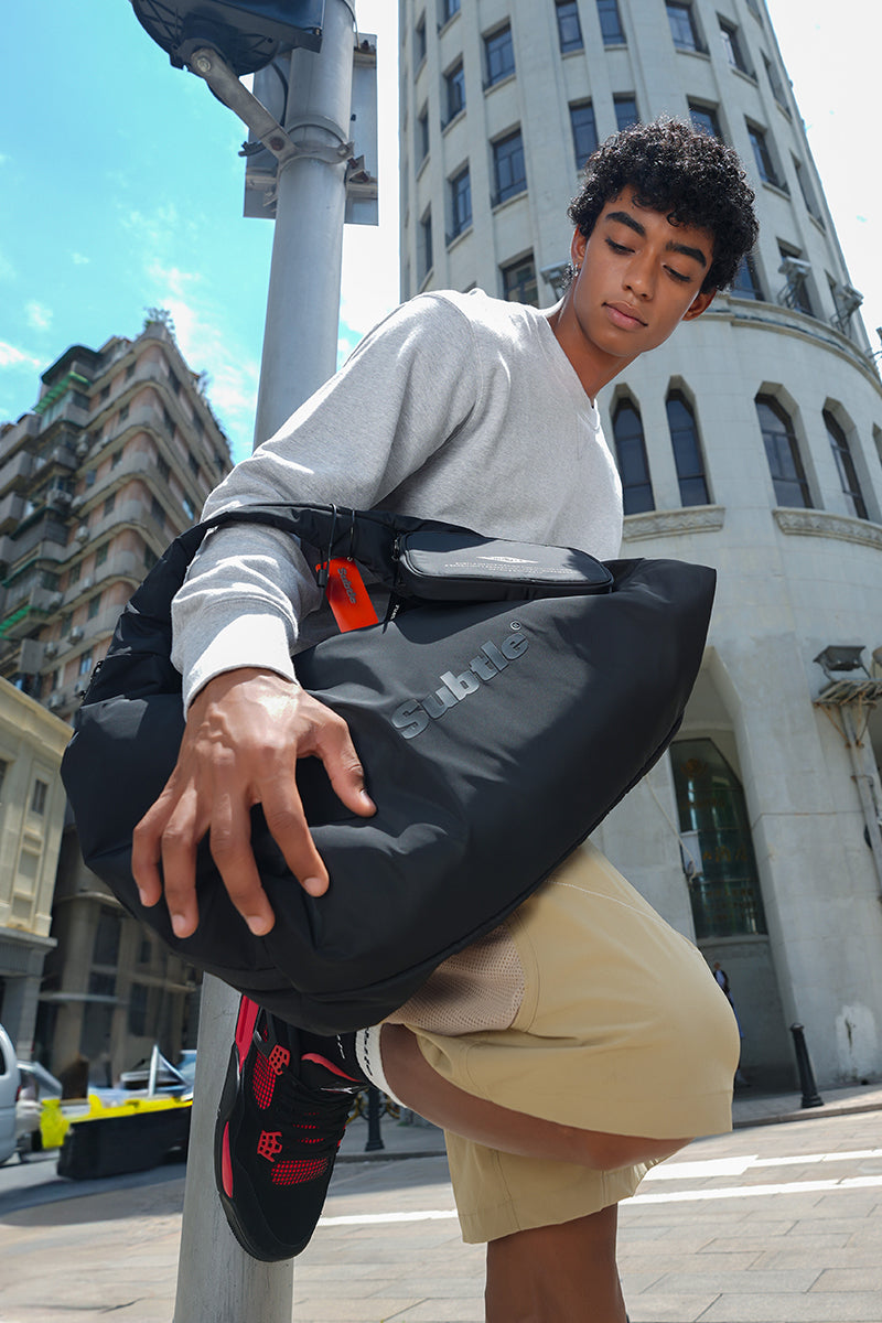 Subtle LOOP Messenger Bag